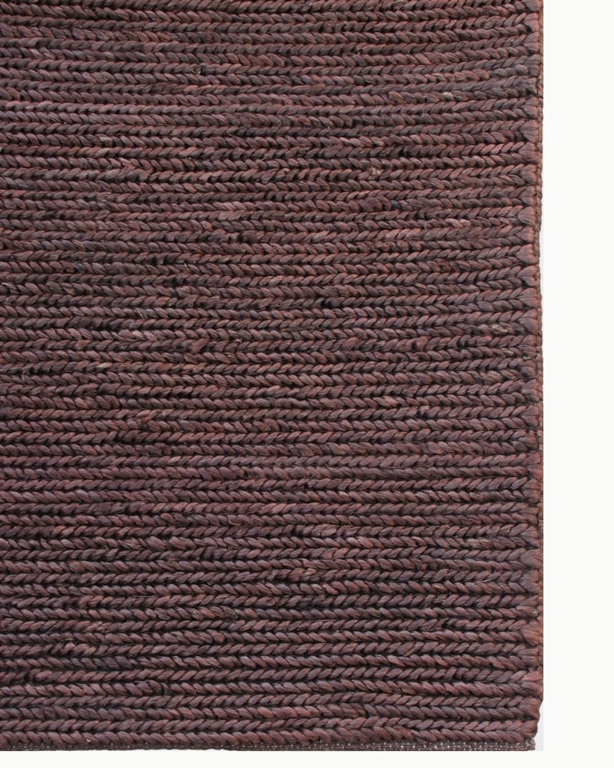 A detailed look at the straight finished edge and continuous structural rhythm of this timeless classic natural material.