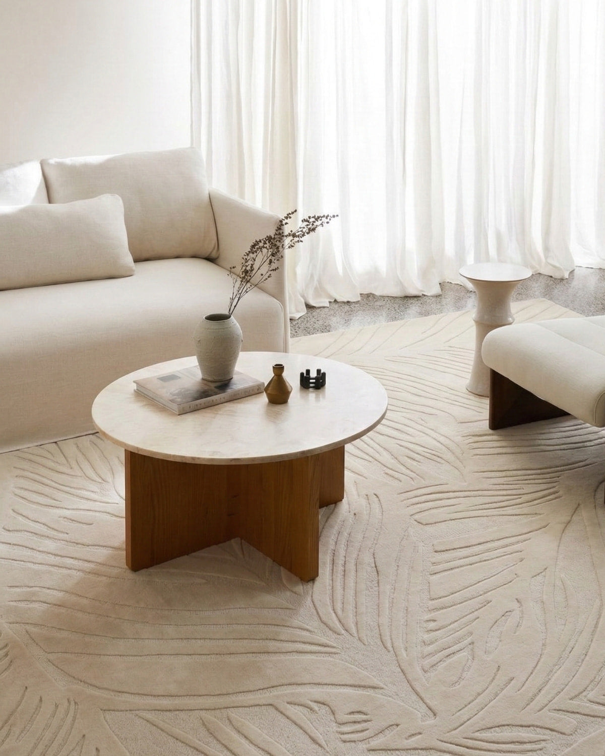 A refined statement floor covering for the living room. Handtufted design brings a rhythmic, organic presence to the space.