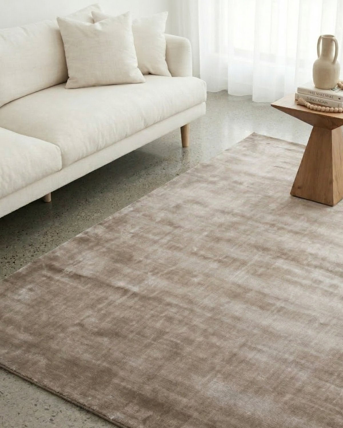 Luxurious 12mm pile providing a cloud-like feel underfoot, perfectly suited as a dining room or bedroom foundation.