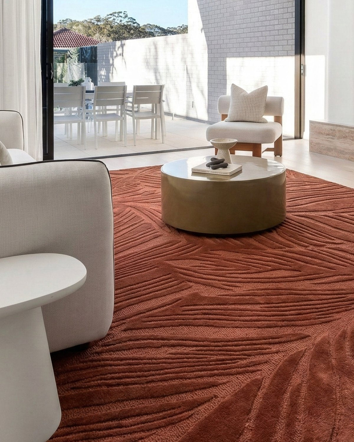 Handtufted floor covering styling a modern living room. A refined statement piece with a rhythmic, organic presence.